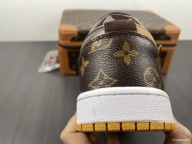 1 Off-Louis x Jordan LOW AJ1 Air OW 0705